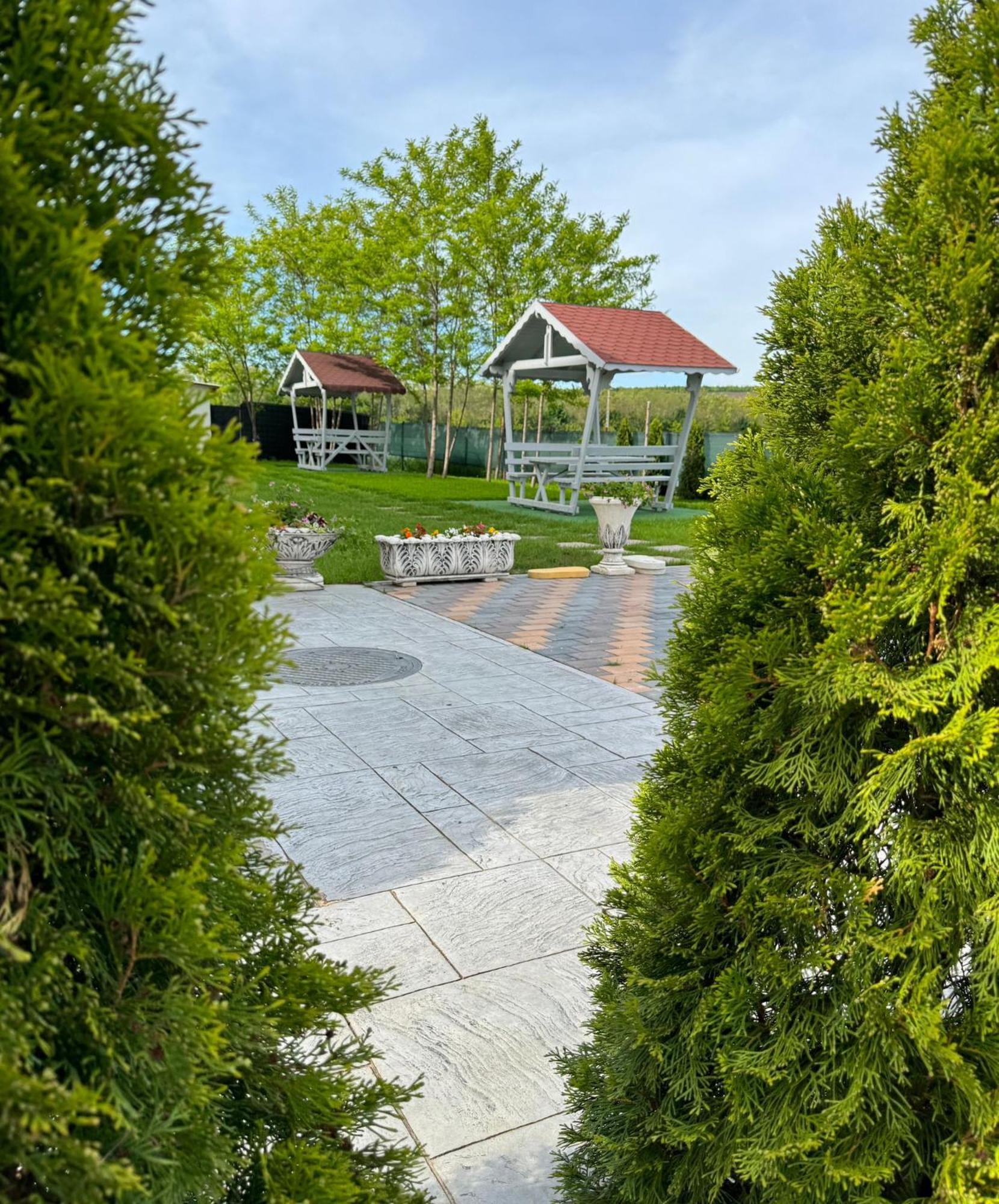 Stef Rooms Tirgu Frumos Exterior photo