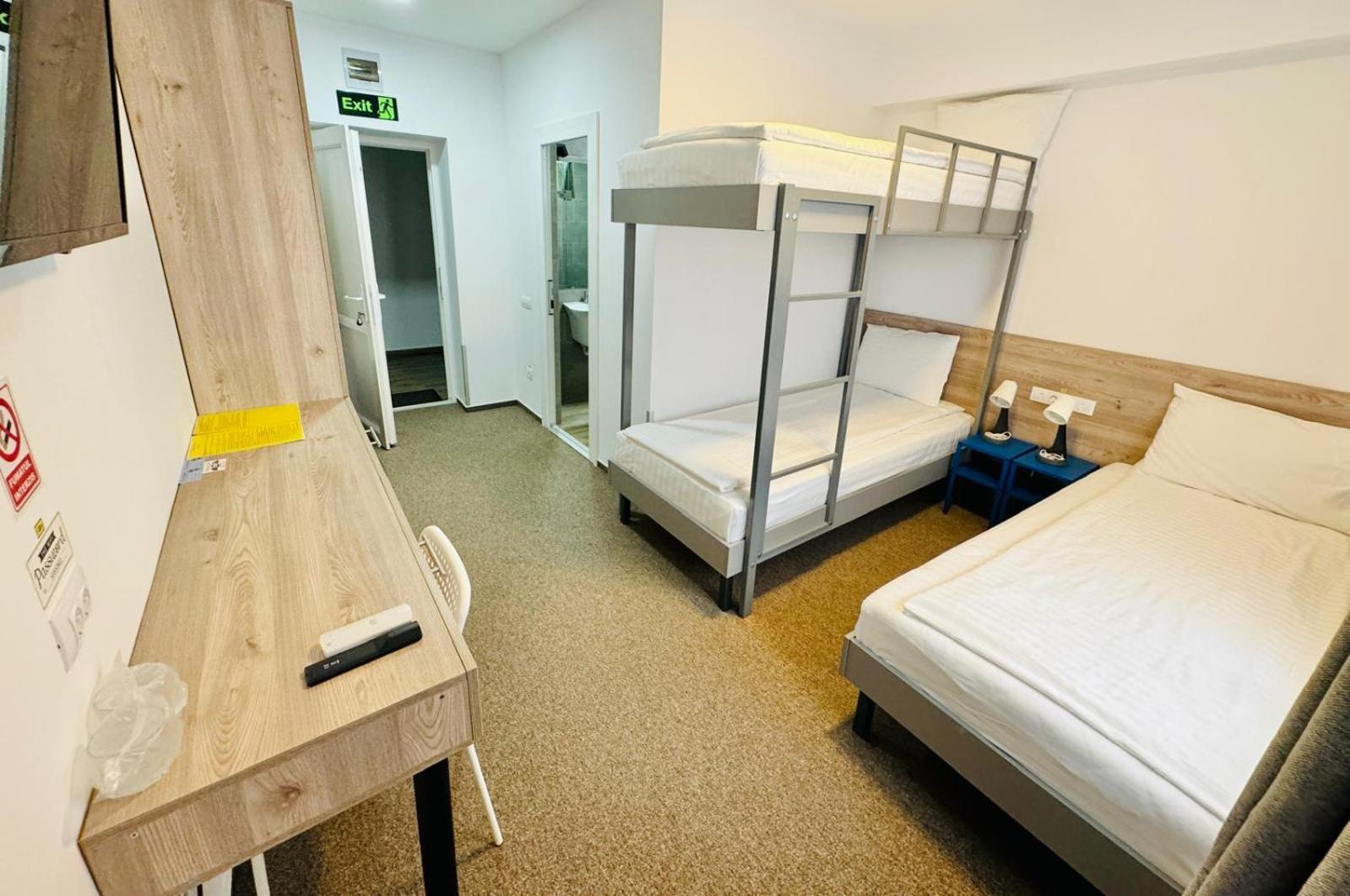 Stef Rooms Tirgu Frumos Exterior photo